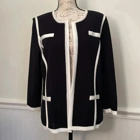 Exclusively Misook Vintage Black and White Sweater size Medium - Picture 1 of 7